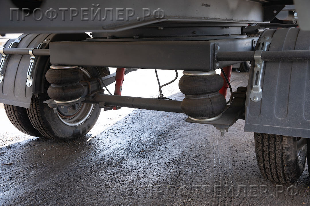 images/sladery/57_3/25_O2-trailer-with-turntable.jpg