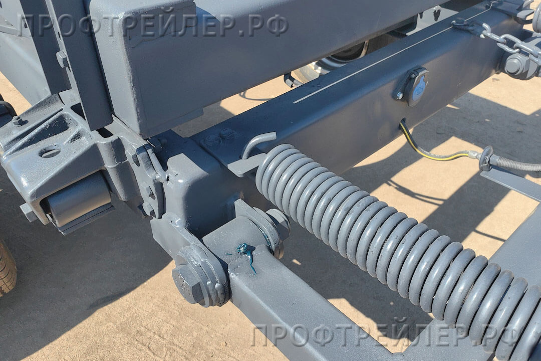 images/sladery/58_3/28_Trailer-chassis.jpg